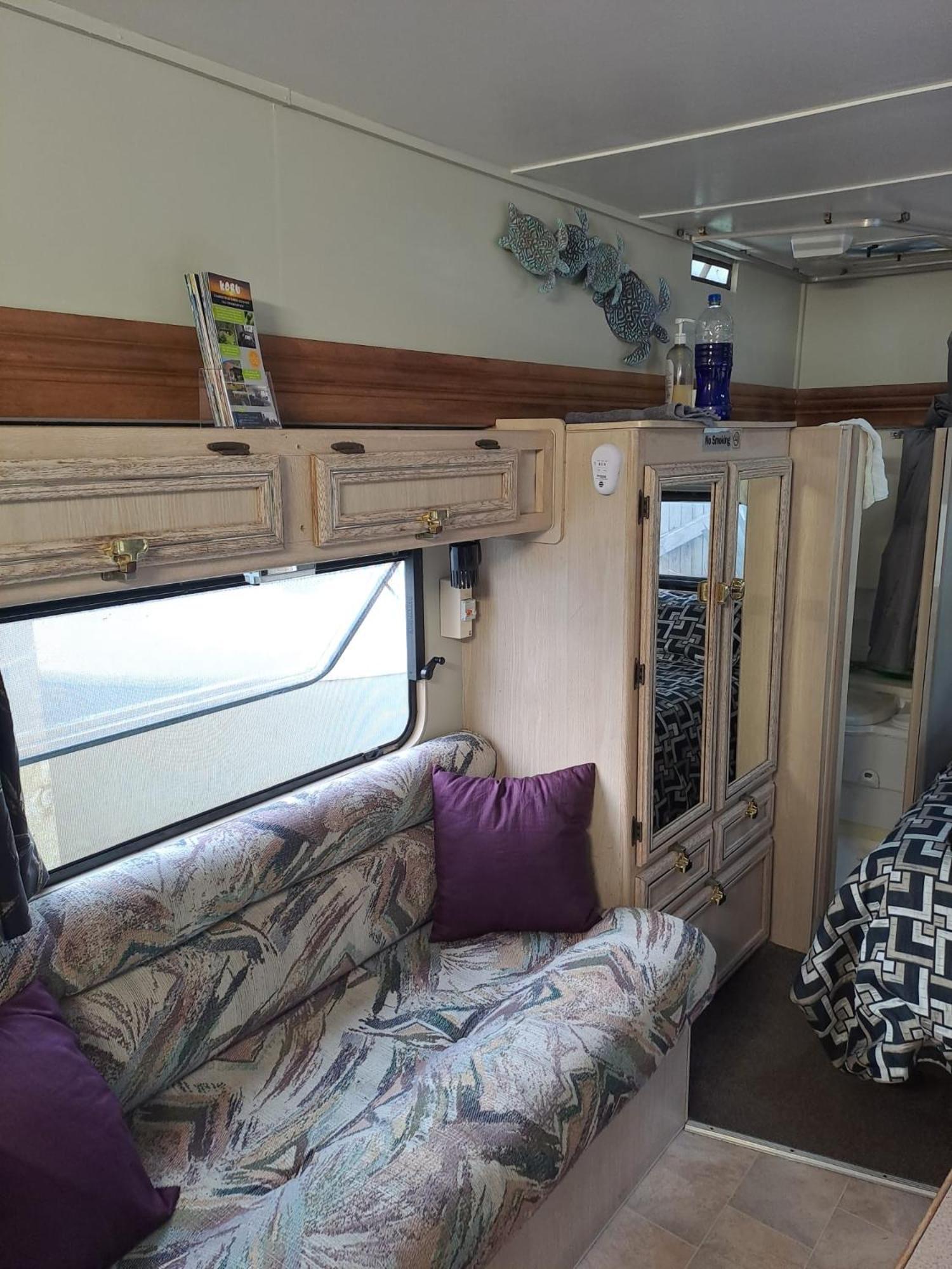 Koru Beachfront Holiday Cabins & Hot Tub Barrytown Экстерьер фото